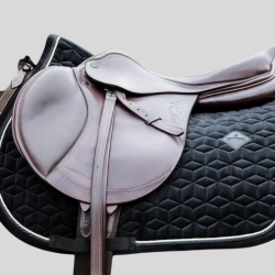 KENTUCKY Teppich Velvet Jumping schwarz